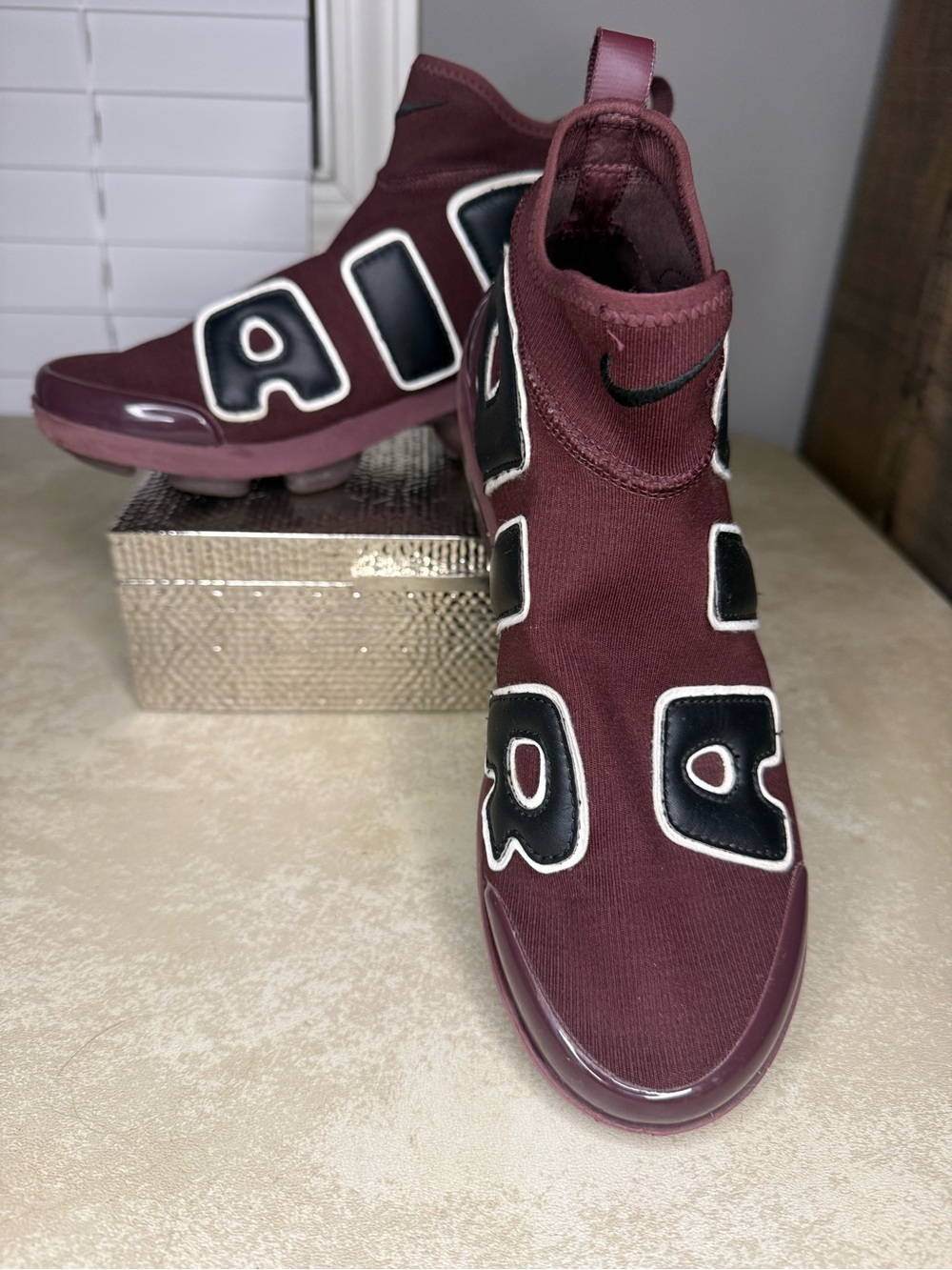 Nike Air More Uptempo 720 QS Night Maroon Sneakers Women’s Size 8